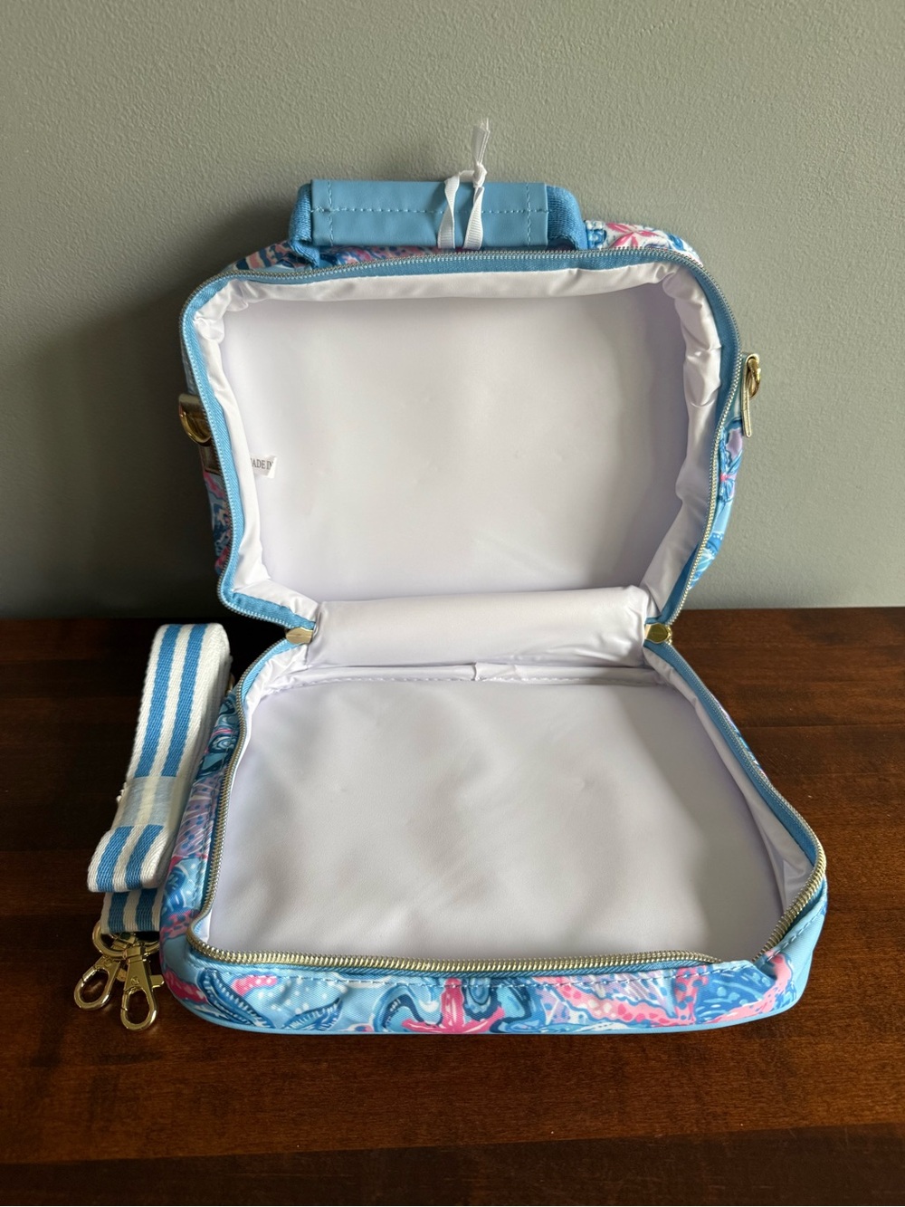 LILLY PULITZER Insulated Lunch Cooler Bahama’s Beachcomber - Picture 6 of 8